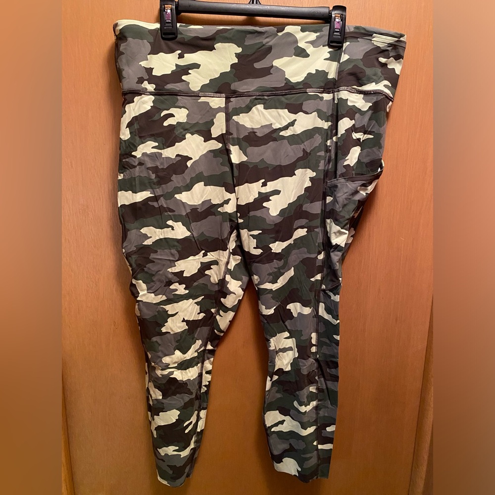 Lululemon Fast and Free Leggings with Pockets